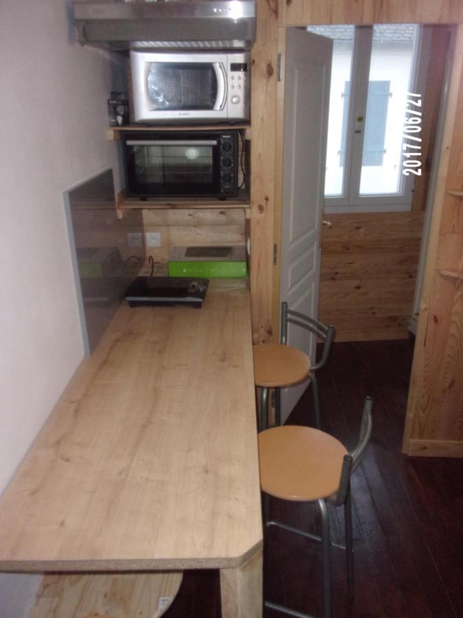 Logement Proche De Tout Saint-Laurent-de-Neste Dış mekan fotoğraf